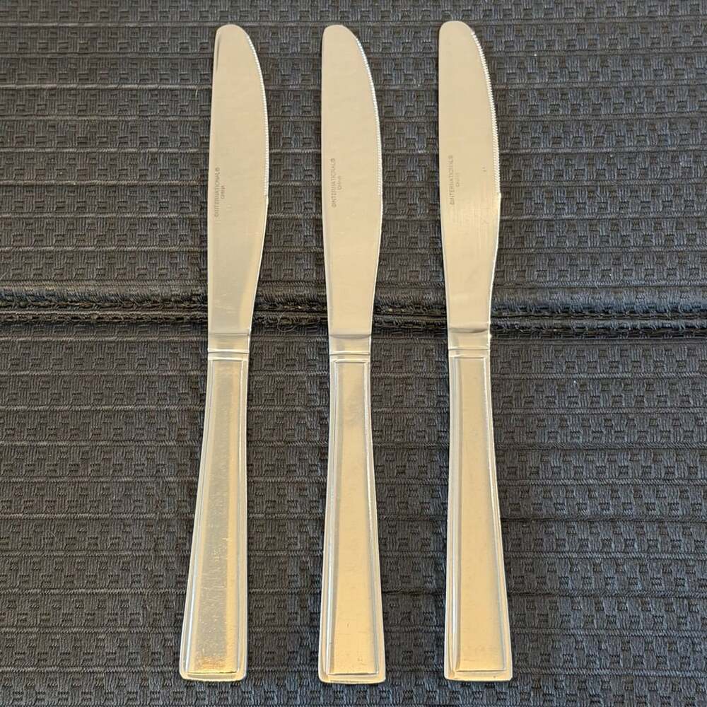 International Silver Surf (Stainless) Modern Solid Dinner Knives Set of 3